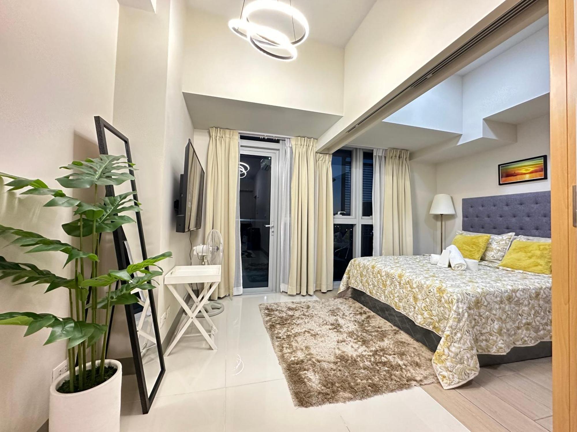 Relax And Unwind At Uptown Bgc Apartment *